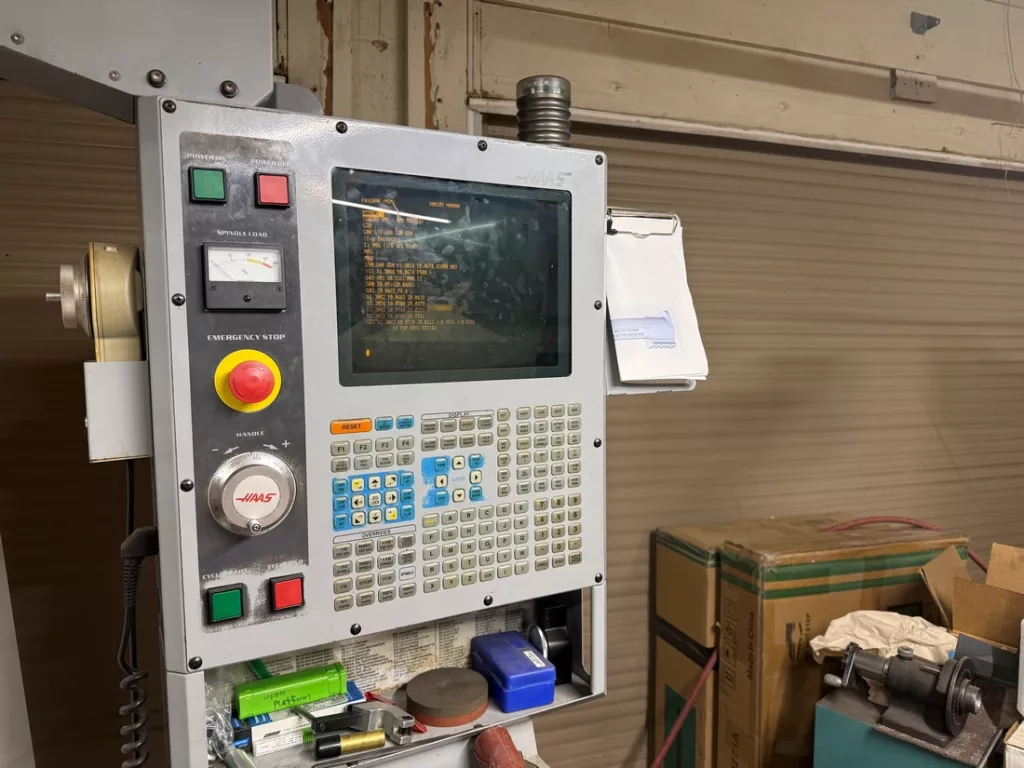 Used Haas VF-2D - CNC Vertical Machining Center - 8078500