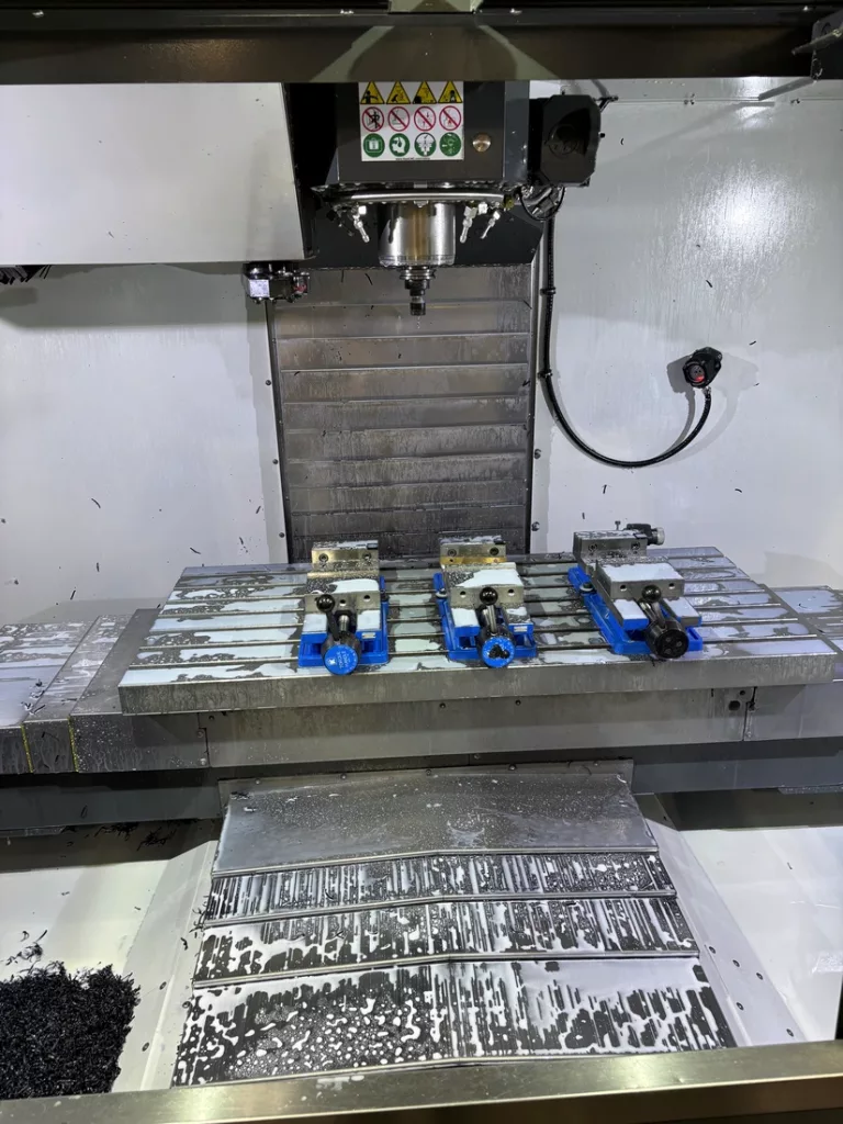 Used Haas VF-3SSYT CNC Vertical Machining Center For Sale