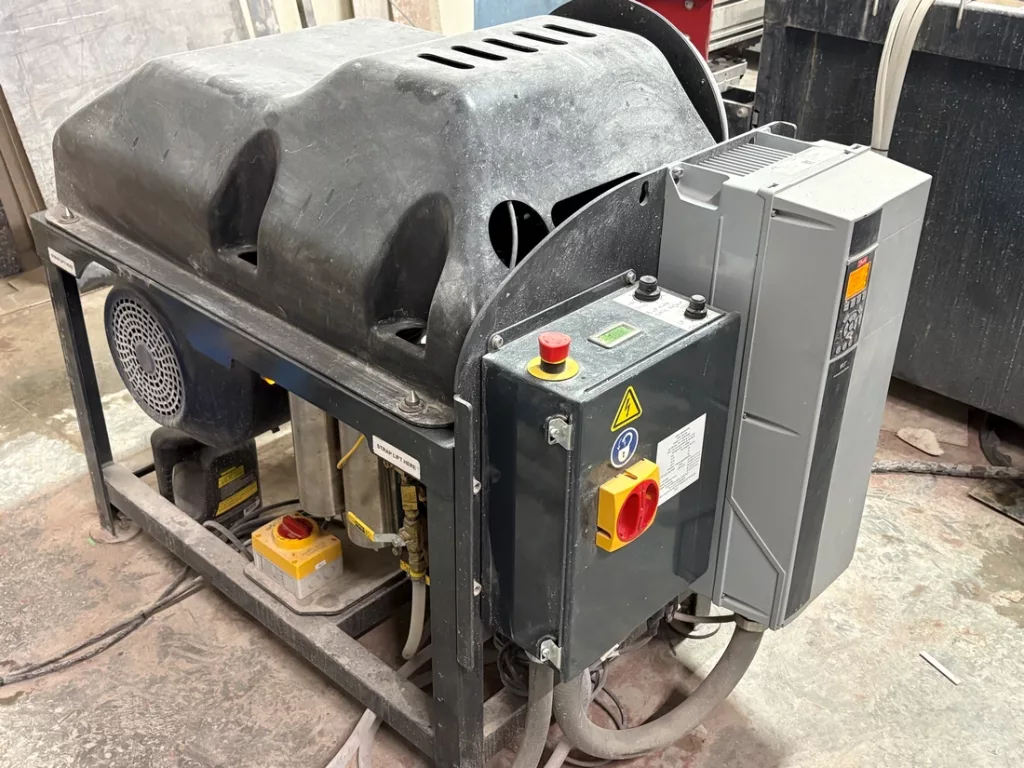 Used Omax Maxiem 2040 5AX CNC Waterjet For Sale