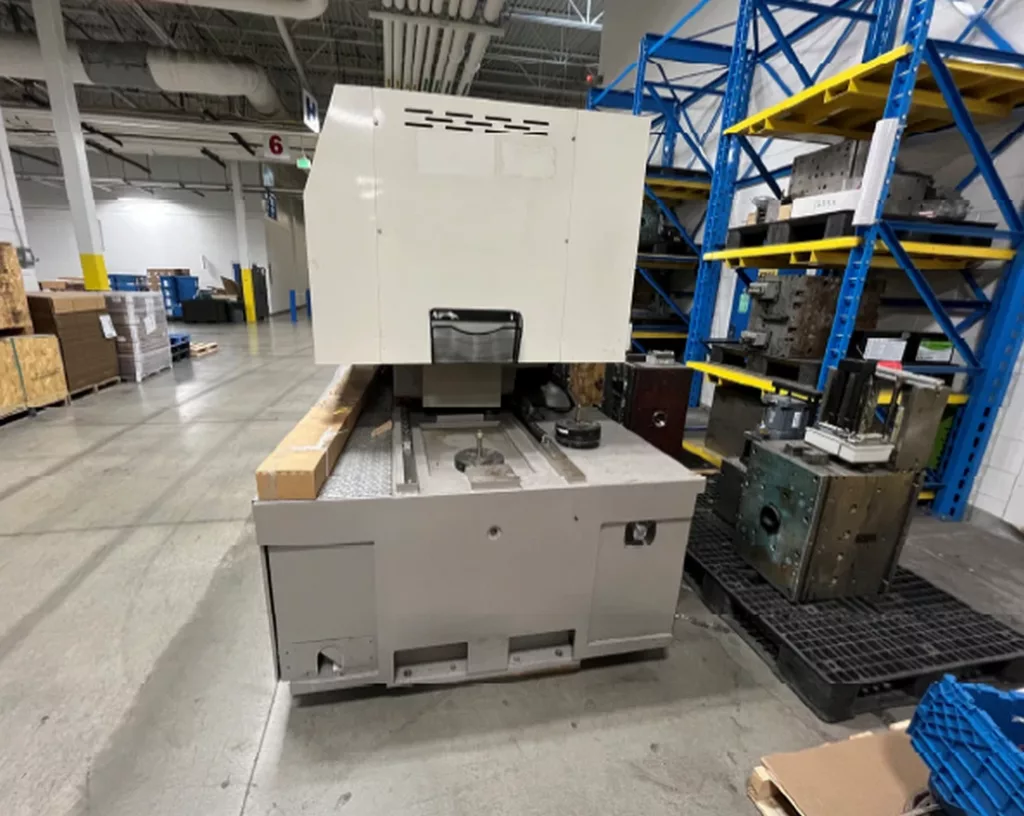 Used Toshiba EC-310NII V30-8Y Injection Molding Machine For Sale