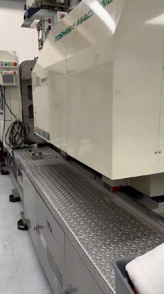 Used Toshiba EC-310NII V30-8Y Injection Molding Machine For Sale