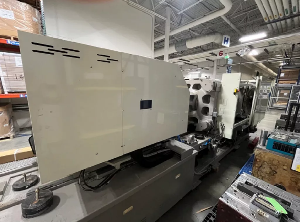 Used Toshiba EC-310NII V30-8Y Injection Molding Machine For Sale