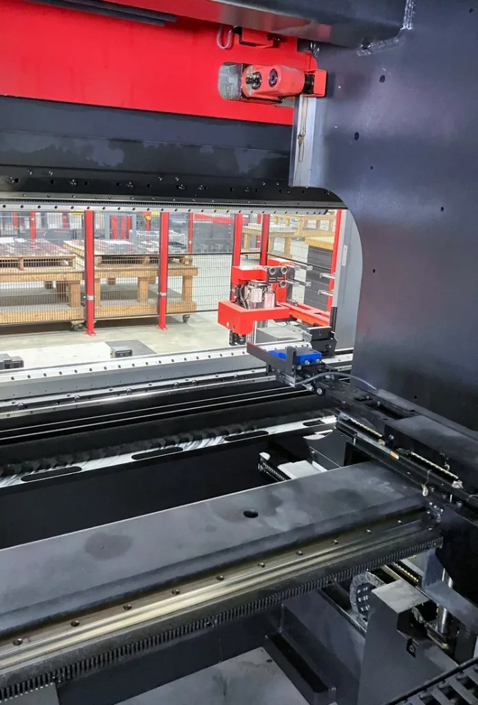 2016 Amada HG1003ARS Press Brake, photo 11 of 15