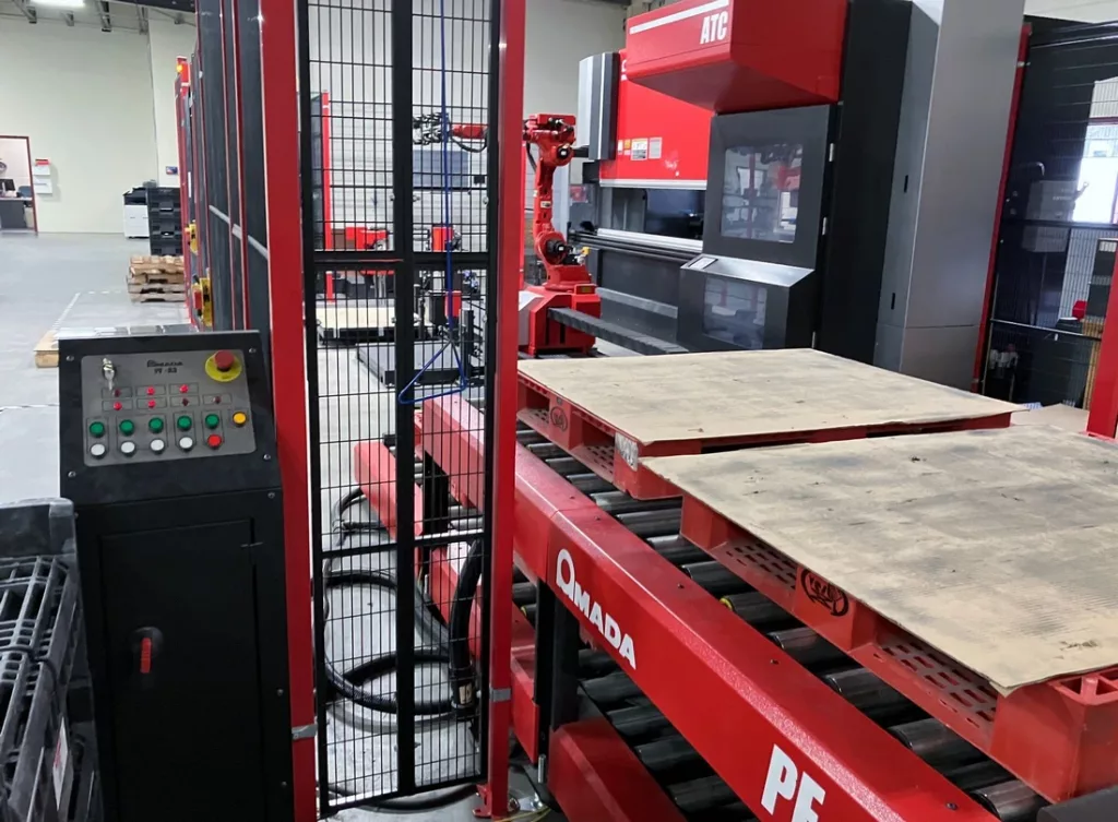 2016 Amada HG1003ARS Press Brake, photo 6 of 15