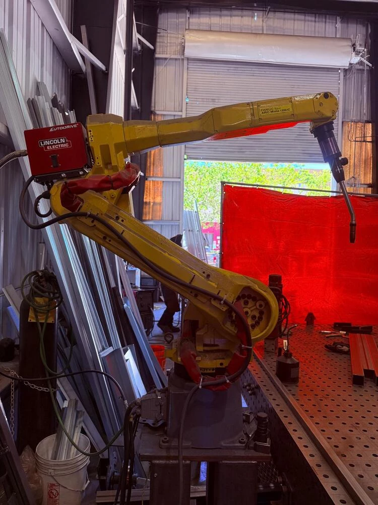 2010 Fanuc ARC Mate 120iC