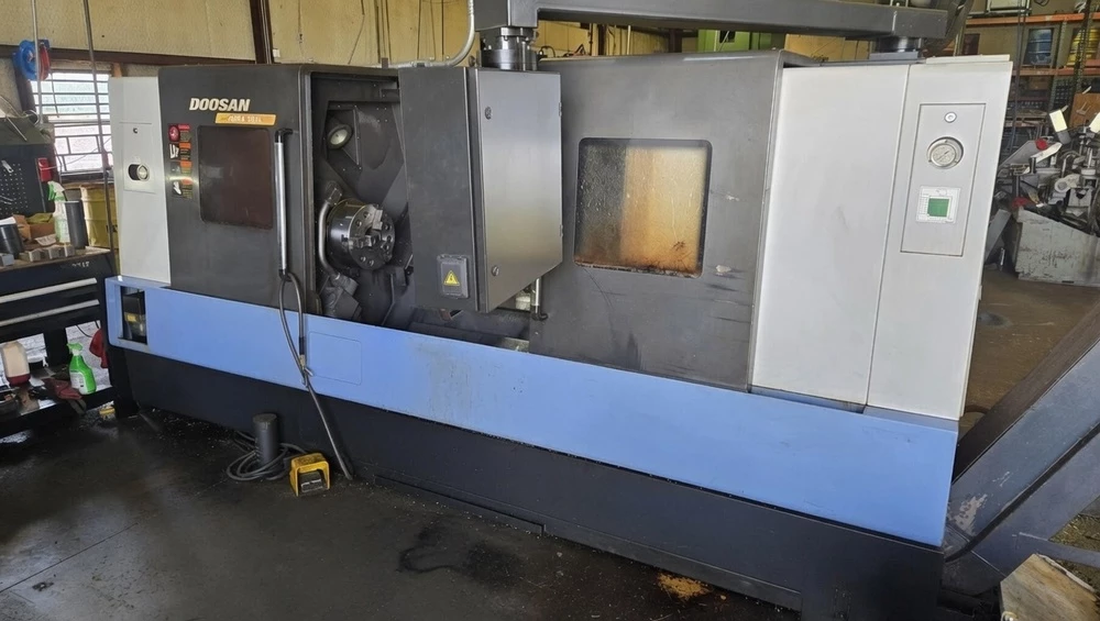 2007 Doosan Puma 300LC