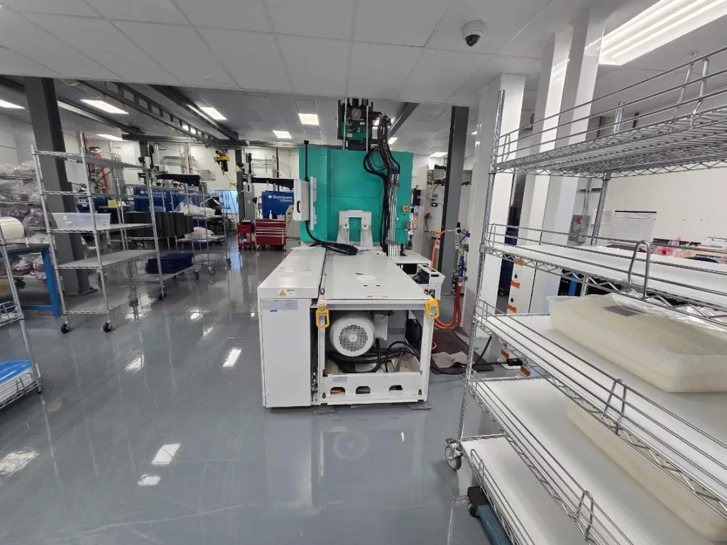 2022 Arburg 1200T 1000-290 Injection Molding Machine, photo 4 of 8