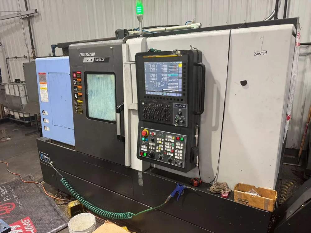 2021 Doosan Lynx 2100LSYB