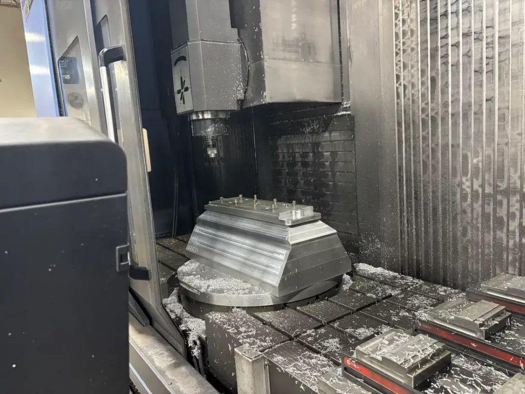 2016 Doosan VCF-850LSR CNC Vertical Machining Center, photo 4 of 5