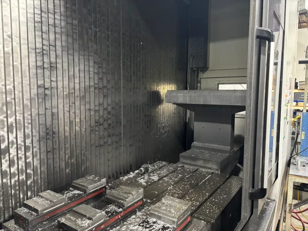 2016 Doosan VCF-850LSR CNC Vertical Machining Center, photo 3 of 5