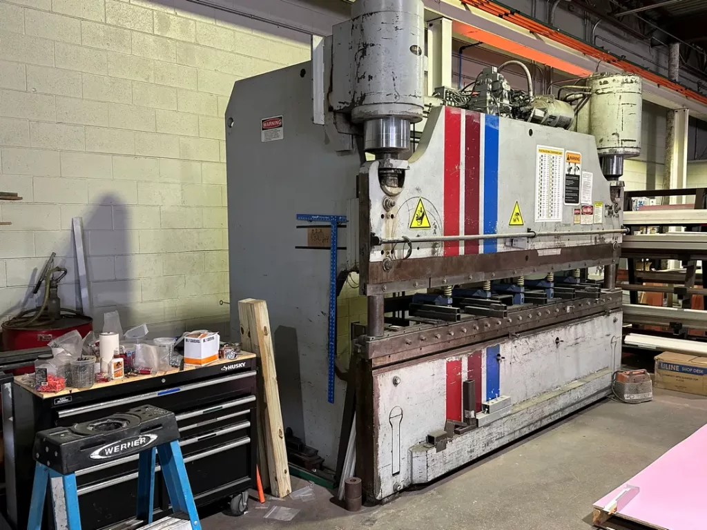 Pacific JII 250-12 Press Brake, photo 4 of 8