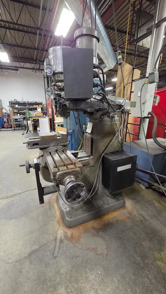 1987 Bridgeport Series 1 Knee Mill, photo 2 of 8