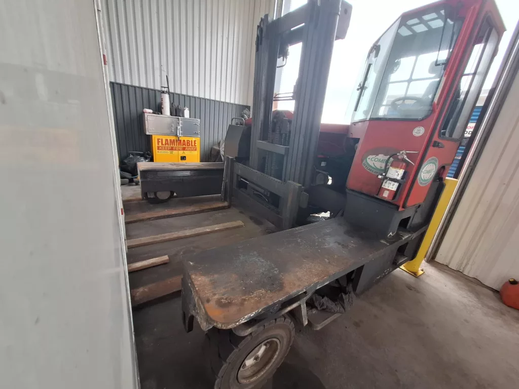 2009 Combi C-19000 Fork Lift, photo 1 of 7