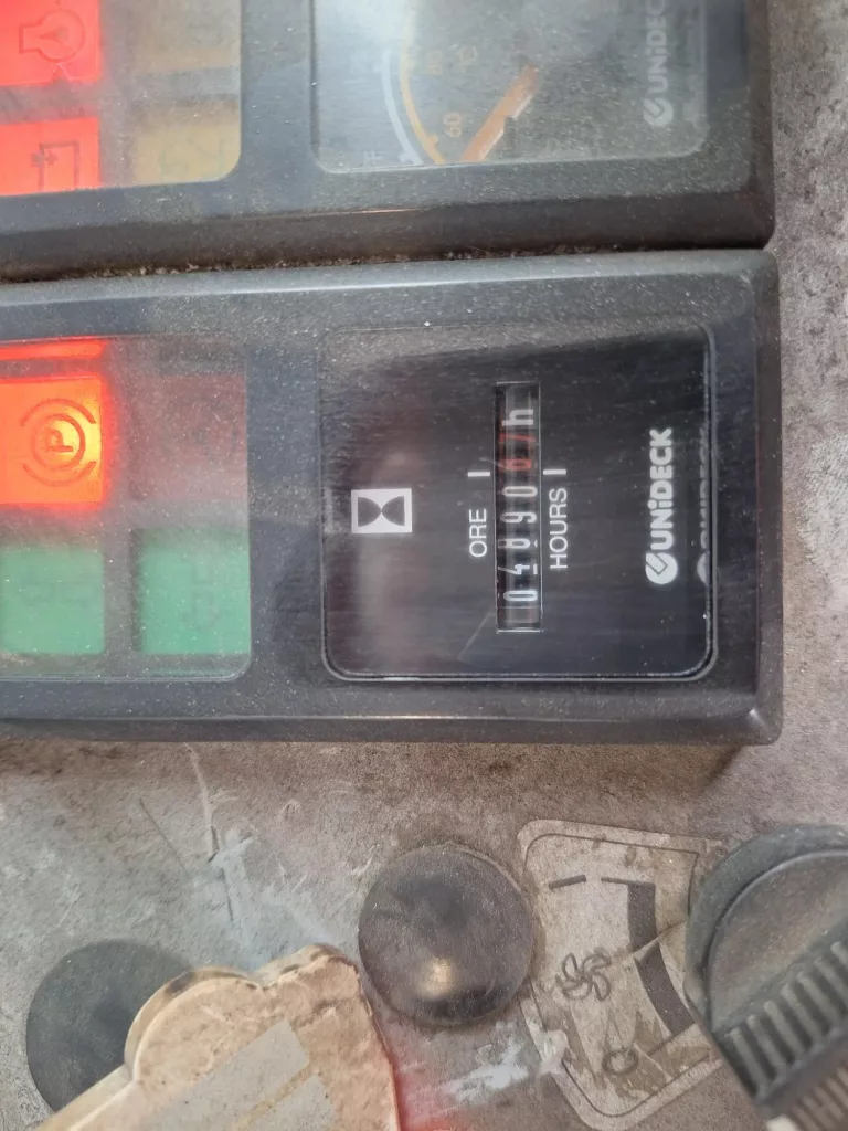 2009 Combi C-19000 Fork Lift, photo 4 of 7