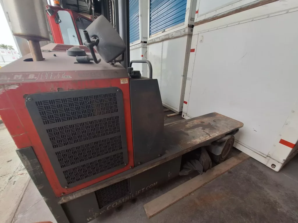 2009 Combi C-19000 Fork Lift, photo 6 of 7