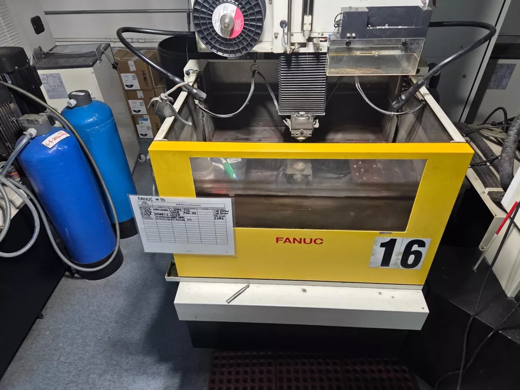 2013 Fanuc Robocut a-C400iA