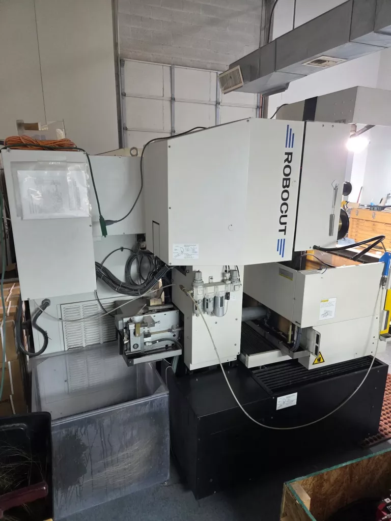2018 Fanuc Robocut a-C400iB