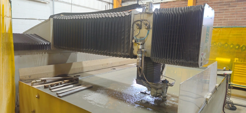 2009 Flow IFB 6012 Waterjet, photo 3 of 13