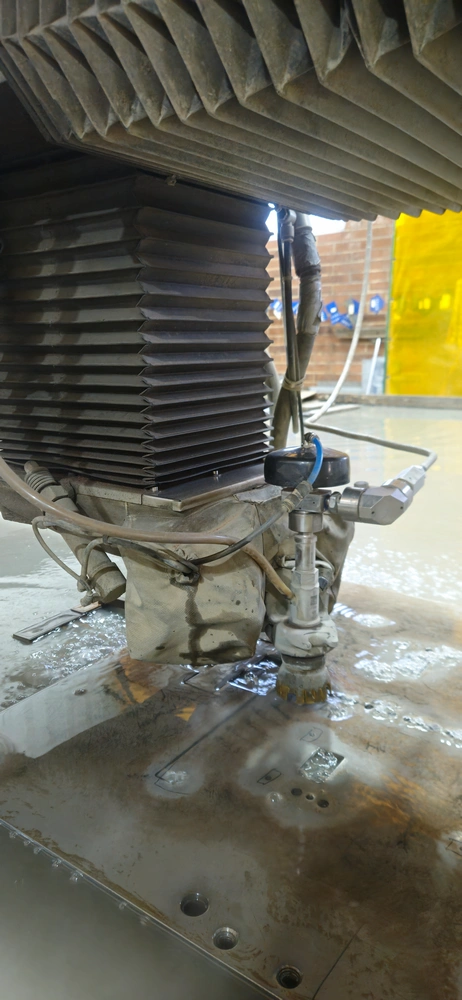 2009 Flow IFB 6012 Waterjet, photo 4 of 13