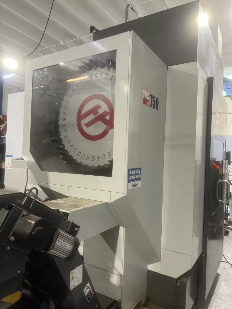2019 Haas UMC-750 CNC Vertical Machining Center, photo 4 of 7
