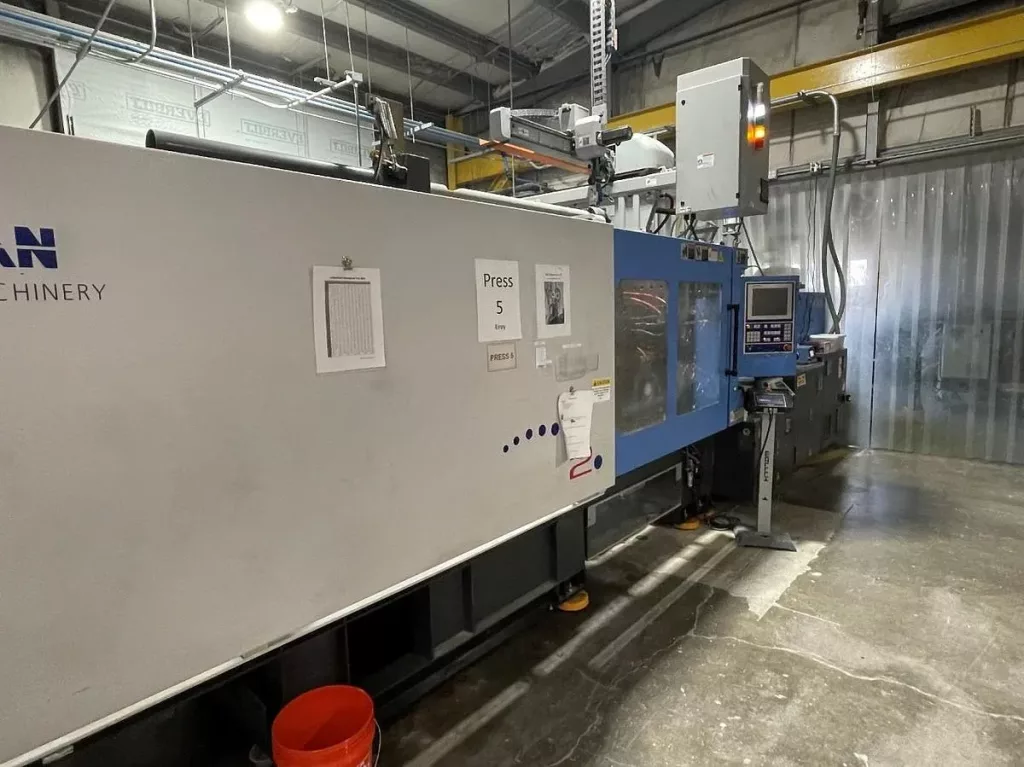 2013 Haitian MA 3800/2250II Injection Molding Machine, photo 1 of 5
