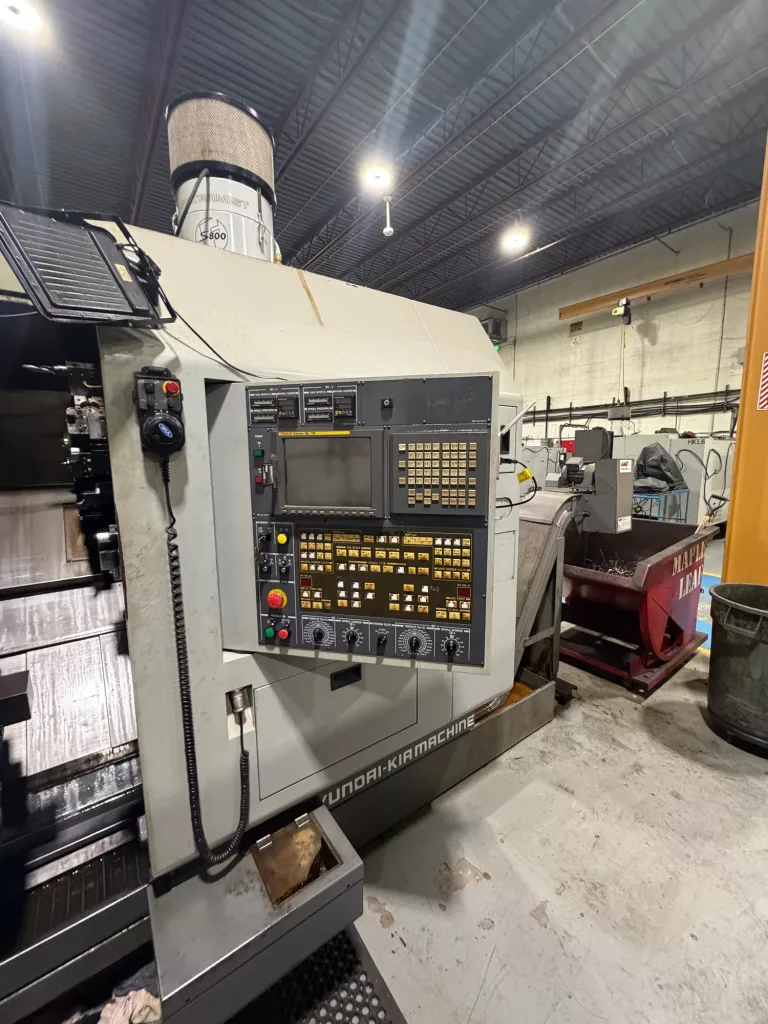 2008 Hyundai Kia SKT250TTSY CNC Lathe, photo 3 of 7