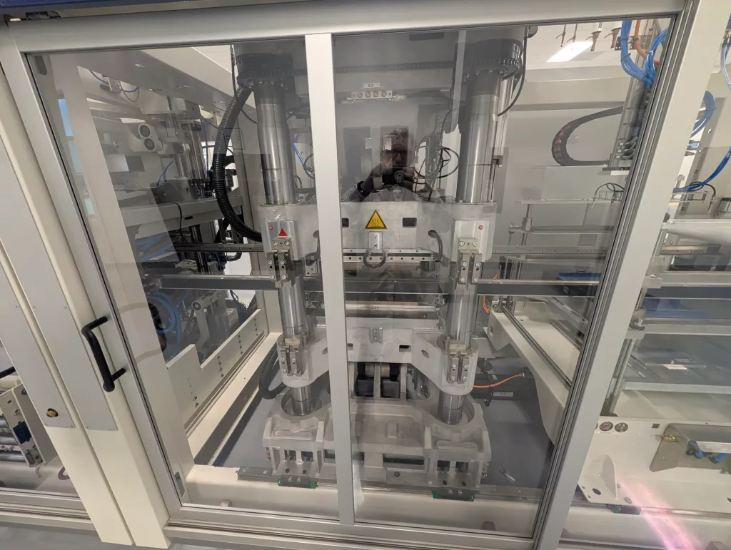 2023 Illig RDKP 72K Thermoforming, photo 9 of 13