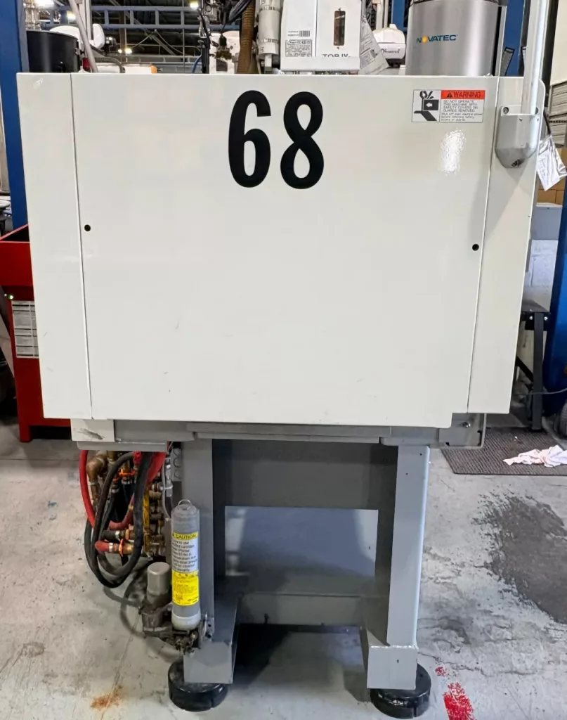 2018 Toyo Si-20V Injection Molding Machine, photo 6 of 9
