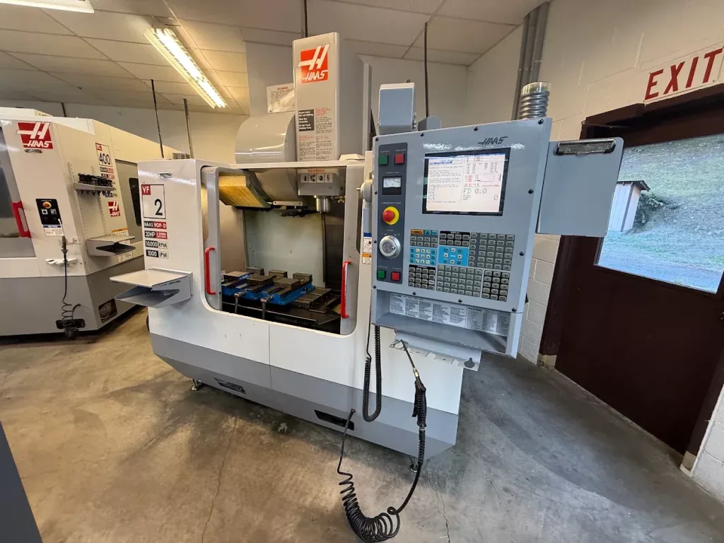 2004 Haas VF-2B CNC Vertical Machining Center, photo 5 of 11