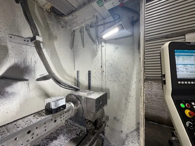 2018 DMG Mori CMX 1100V CNC Vertical Machining Center, photo 10 of 11