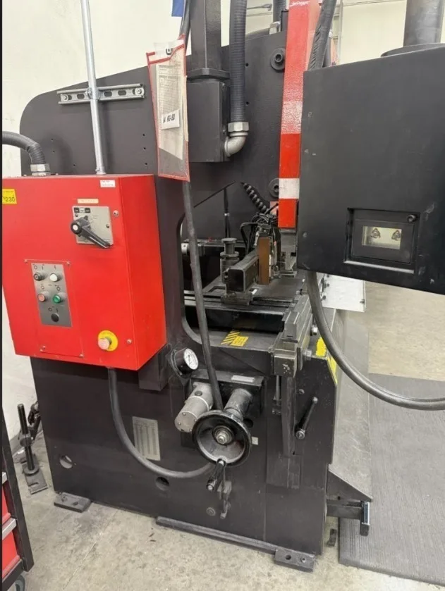 1993 Amada RG-50