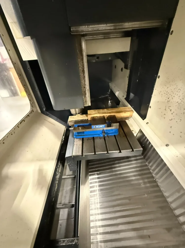 DMG Mori DMC 835 V
