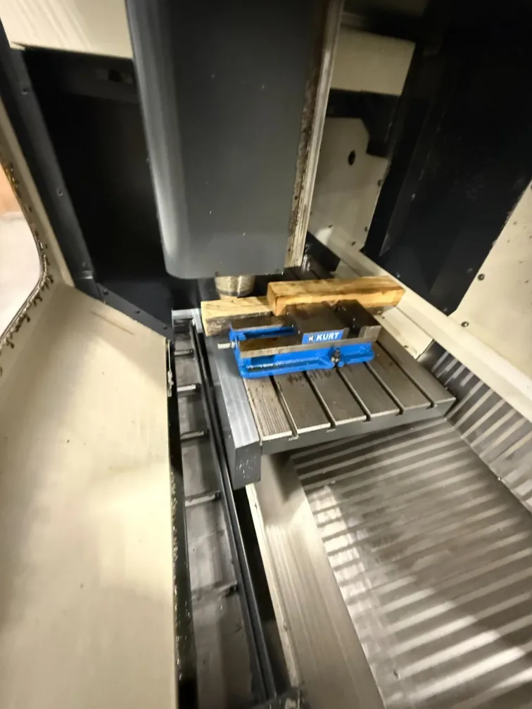 DMG Mori DMC 835 V