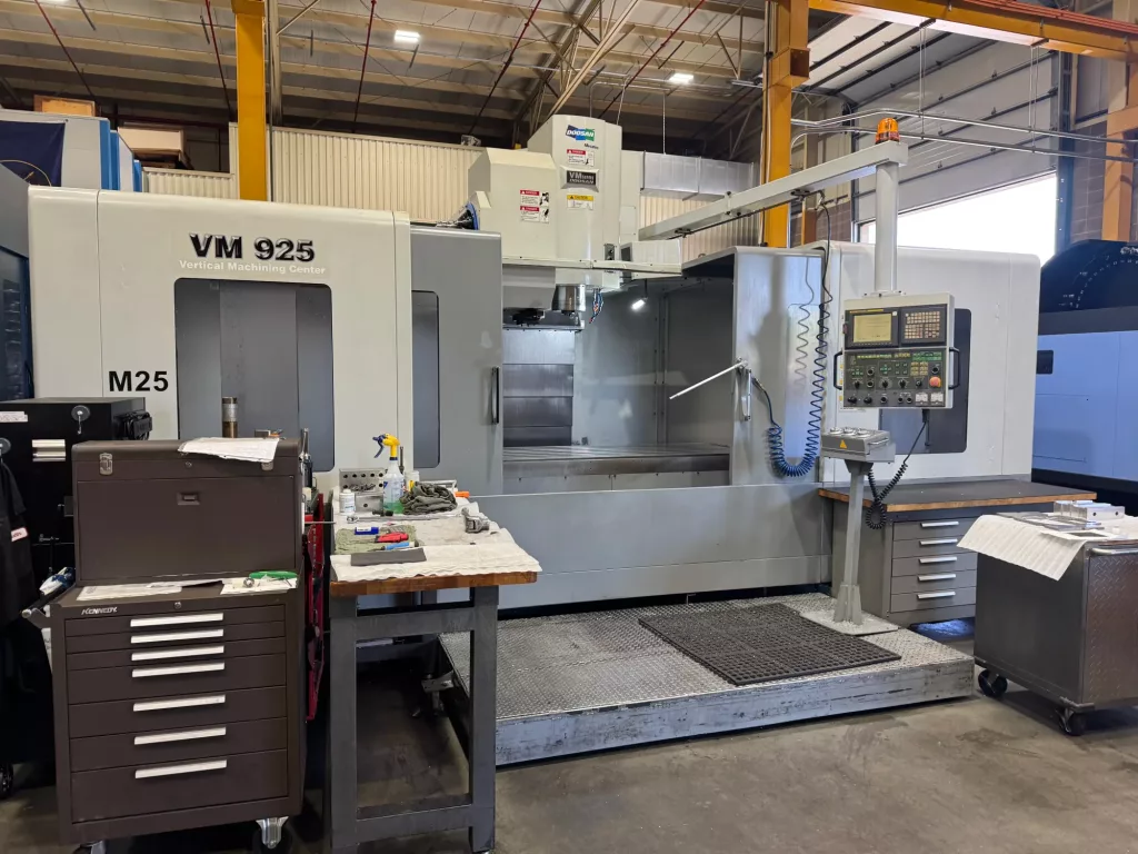 2005 Doosan VM 925 CNC Vertical Machining Center, photo 1 of 3