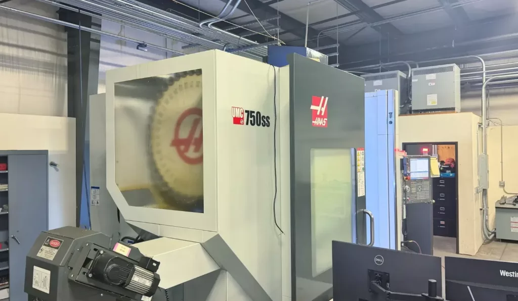 2017 Haas UMC-750SS CNC Vertical Machining Center, photo 7 of 8