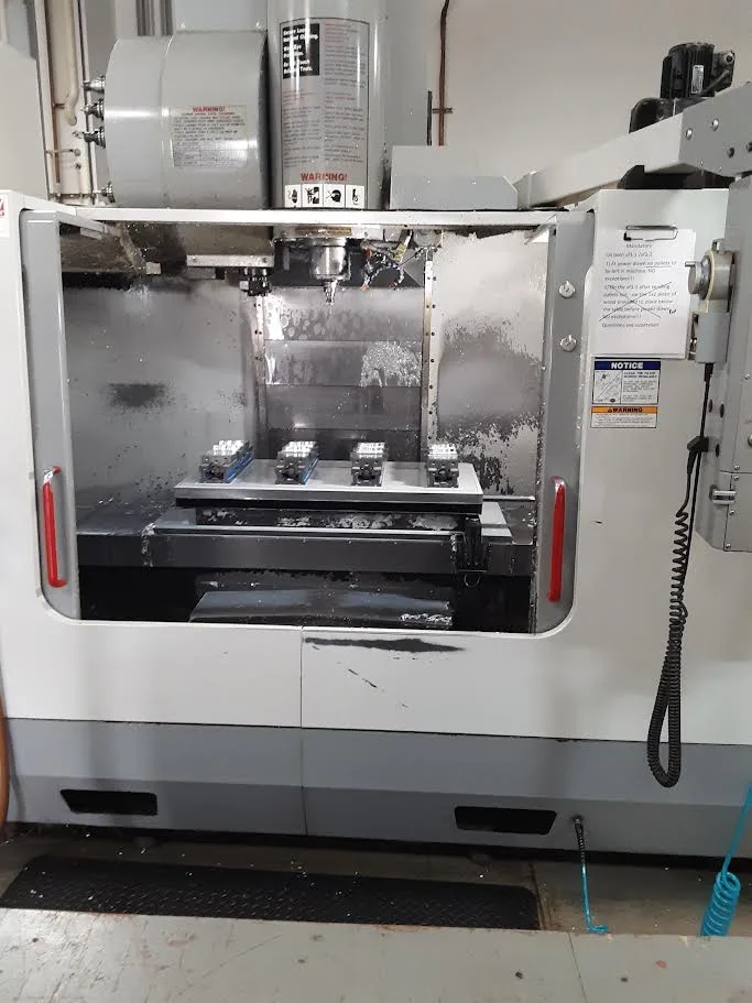 2005 Haas VF-3SSAPC CNC Vertical Machining Center, photo 2 of 7