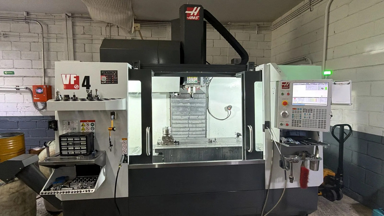2023 Haas VF-4