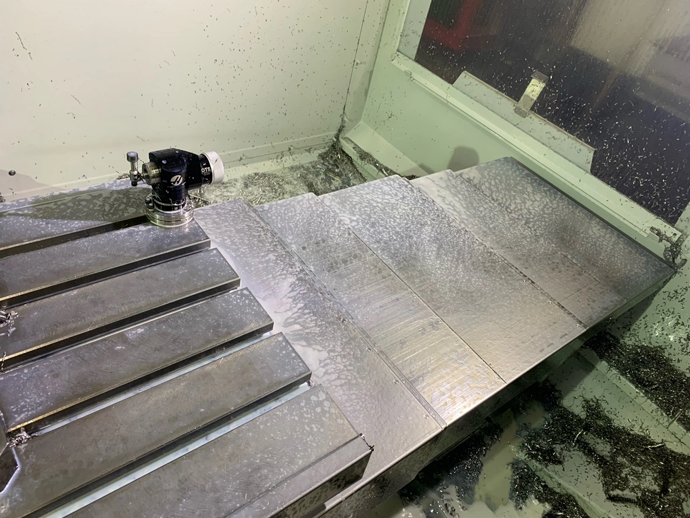2016 Haas VF-4SS CNC Vertical Machining Center, photo 5 of 12