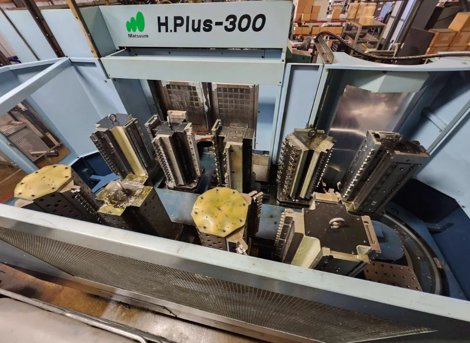 2007 Matsuura H.Plus-300 CNC Horizontal Machining Center, photo 2 of 6