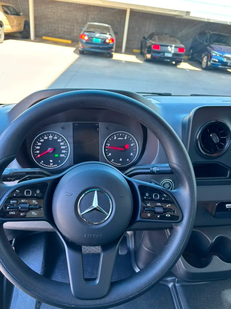 2024 Mercedes-Benz Sprinter 2500