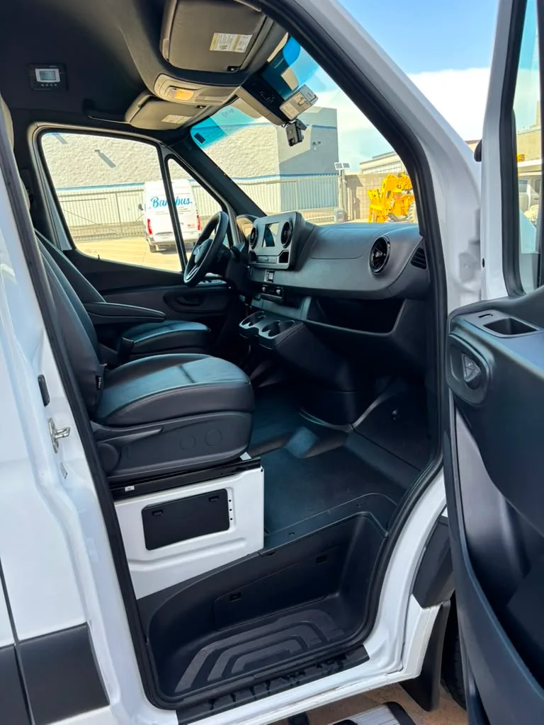 2024 Mercedes-Benz Sprinter 2500