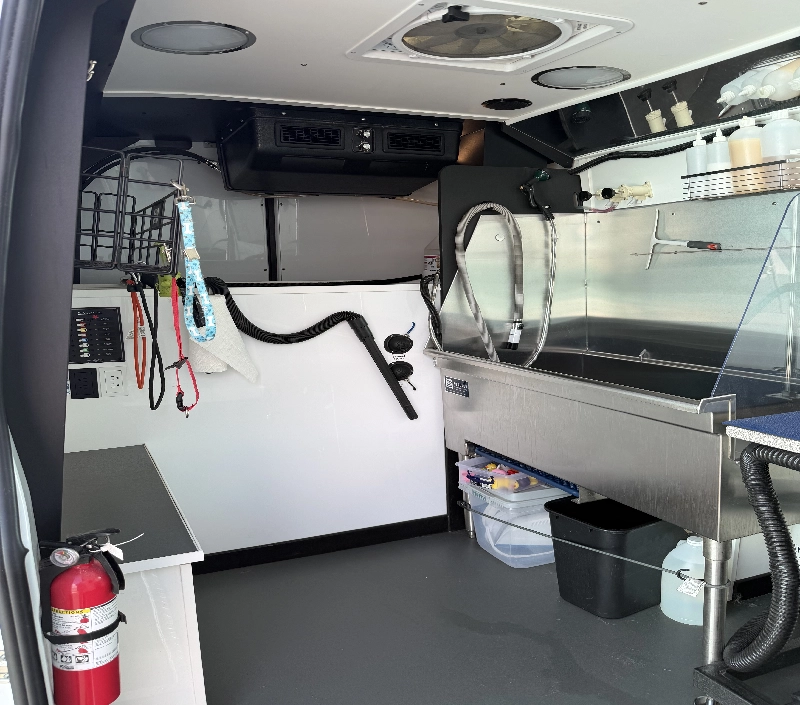 2024 Mercedes-Benz Sprinter 2500 – photo 10 of 19