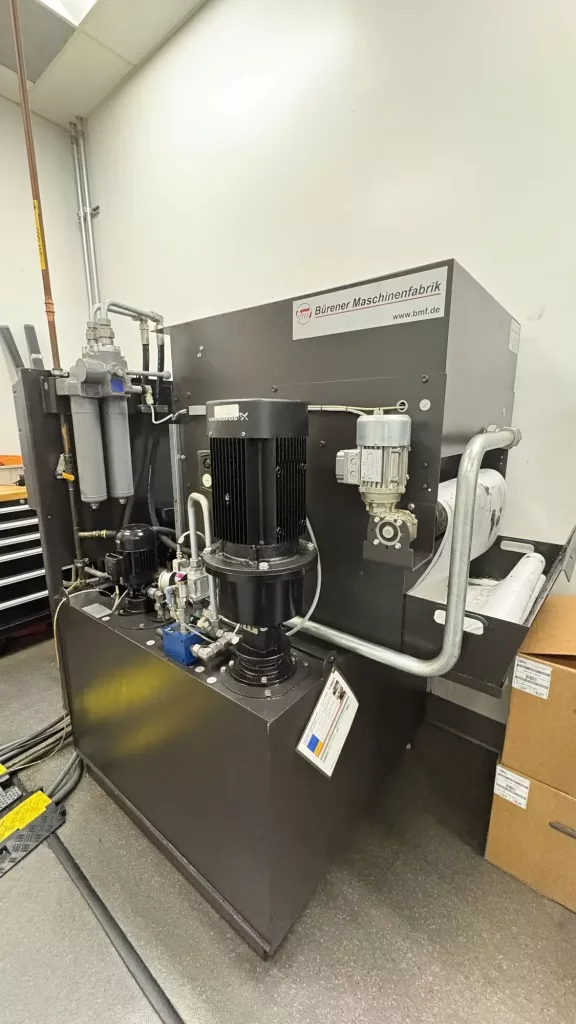 2015 Mikron HPM 1350U CNC Vertical Machining Center, photo 8 of 9