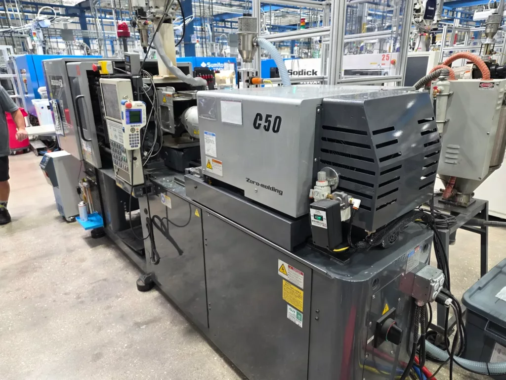 2011 Sumitomo SE30DUZ-C50 Injection Molding Machine, photo 4 of 5