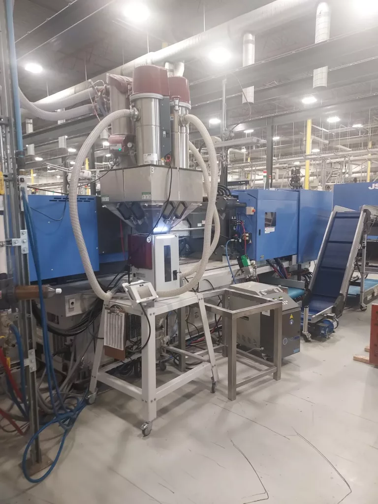 2018 JSW 180ADS-300U Injection Molding Machine, photo 3 of 7