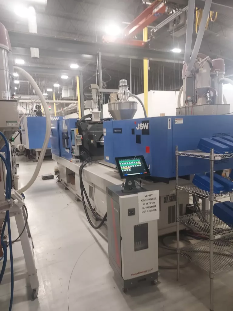 2018 JSW 180ADS-300U Injection Molding Machine, photo 2 of 7