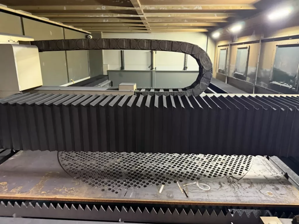 2024 Accurl Masterline 4020-20KW Laser, photo 4 of 11
