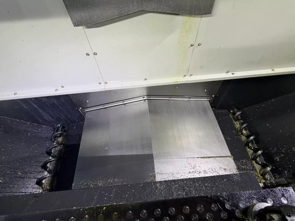 2022 Doosan DNM 4500S CNC Vertical Machining Center, photo 4 of 7
