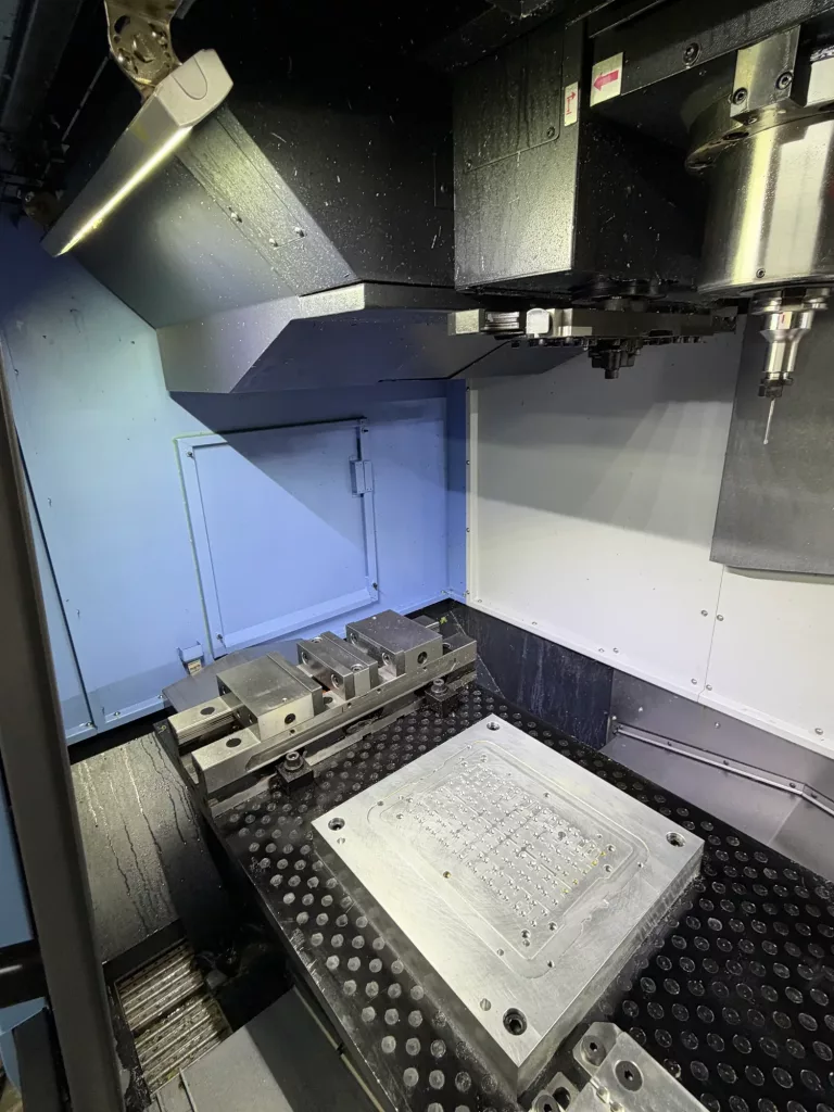 2022 Doosan DNM 4500S CNC Vertical Machining Center, photo 5 of 7