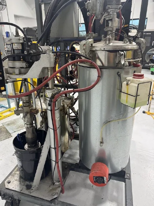2018 Graco ProMix 2KE Paint Sprayer, photo 3 of 7